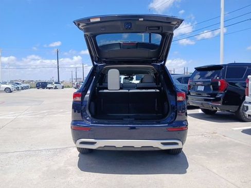 Used 2024 Mitsubishi Outlander SEL FWD image 9