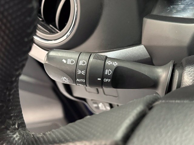 Used 2023 Toyota Tacoma TRD Sport w/ Technology Package AWD/4WD image 18
