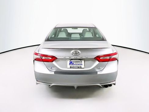 Used 2018 Toyota Camry SE image 23