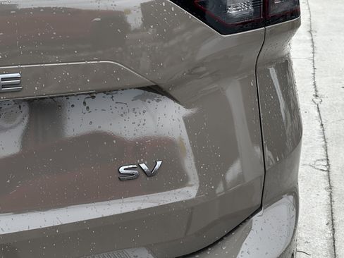Used 2024 Nissan Rogue SV FWD image 6