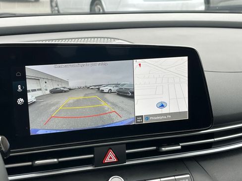 Used 2025 Hyundai Elantra SEL image 23