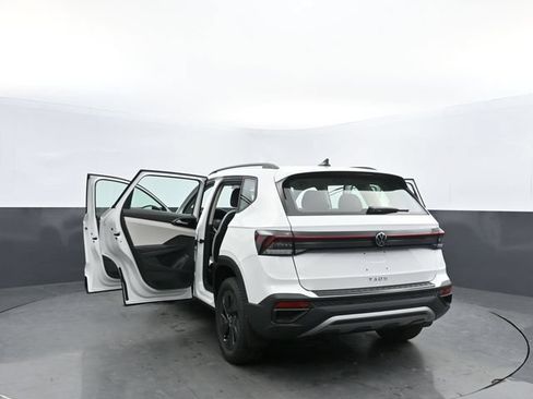 Used 2025 Volkswagen Taos S FWD image 38