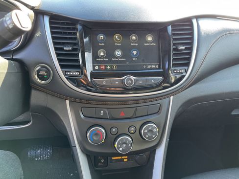 Used 2019 Chevrolet Trax LT w/ LT Convenience Package image 33