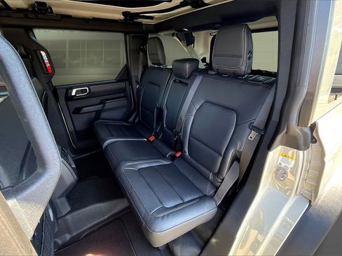 New 2025 Ford Bronco Badlands image 27