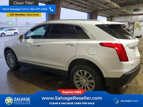 Used 2018 Cadillac XT5 Luxury w/ Driver Awareness Package FWD image 3