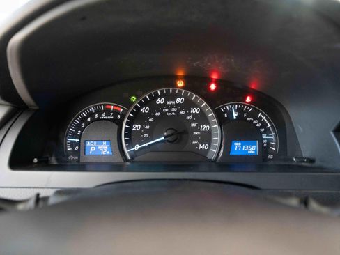 Used 2012 Toyota Camry LE FWD image 16
