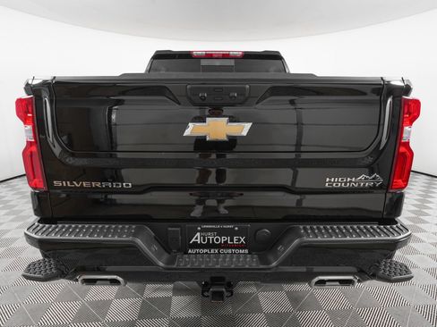 Used 2026 Chevrolet Silverado 1500 High Country w/ High Country Premium Package RWD image 4