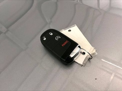 Used 2021 Jeep Compass Latitude w/ Convenience Group AWD/4WD image 9