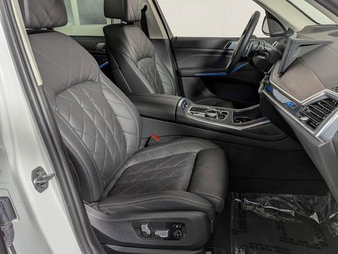 Certified 2023 BMW X7 xDrive40i w/ Premium Package AWD/4WD image 30