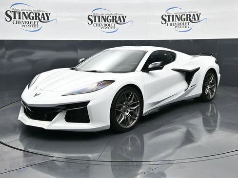 Used 2024 Chevrolet Corvette Z06 image 3