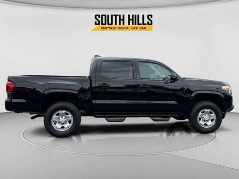 Used 2022 Toyota Tacoma SR AWD/4WD image 6
