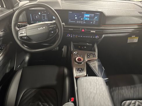 New 2026 Kia Sportage X-Line Prestige image 4