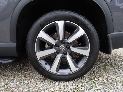 Used 2025 Honda Pilot Elite image 36