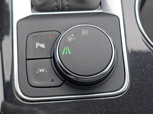 Used 2022 Chevrolet Blazer Premier w/ Enhanced Convenience Package image 14