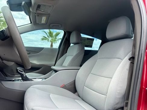 Used 2021 Chevrolet Malibu LT FWD image 19
