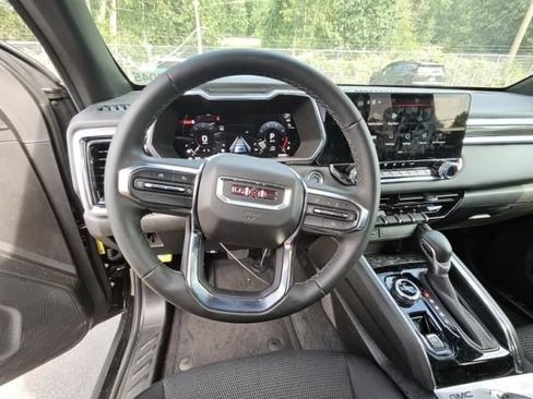 Used 2025 GMC Canyon Elevation w/ Convenience Package AWD/4WD image 7