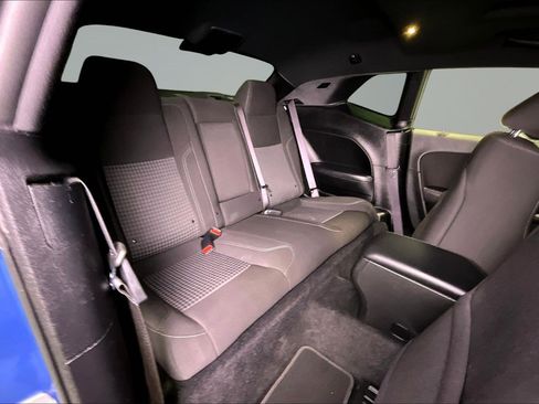 Used 2022 Dodge Challenger SXT image 23