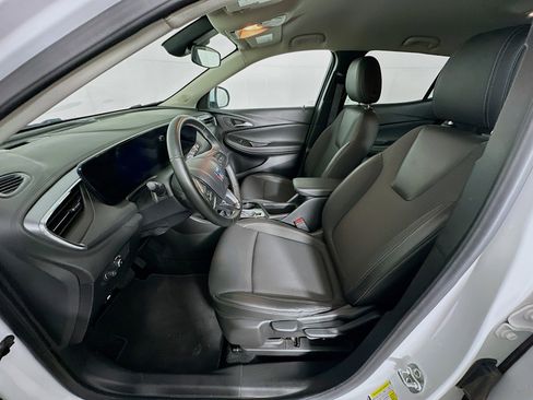 Used 2025 Buick Encore GX Preferred FWD image 13