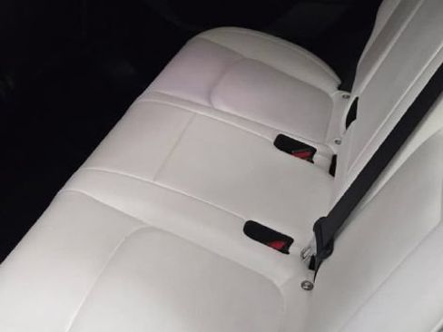 Used 2021 Tesla Model Y Performance AWD/4WD image 10