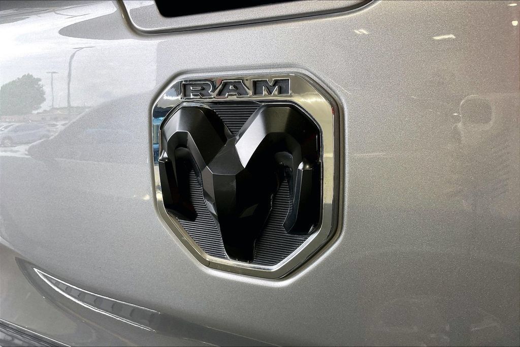 Used 2024 RAM 1500 Limited AWD/4WD image 40