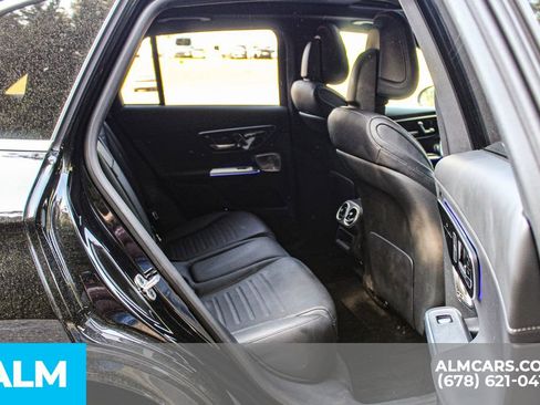 Used 2025 Mercedes-Benz GLC 300 4MATIC w/ AMG Line image 19