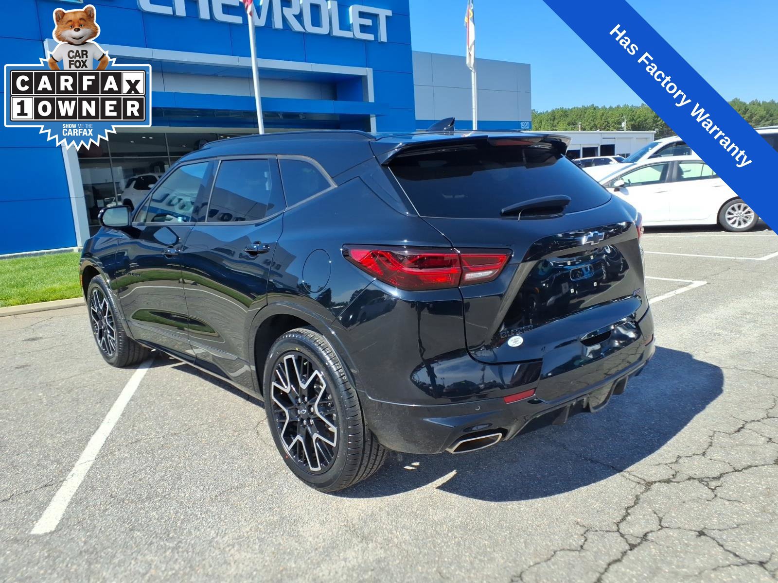 Used 2023 Chevrolet Blazer RS w/ Driver Confidence II Package FWD image 3