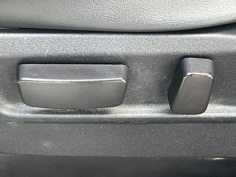 Used 2019 Mitsubishi Outlander SEL AWD/4WD image 25