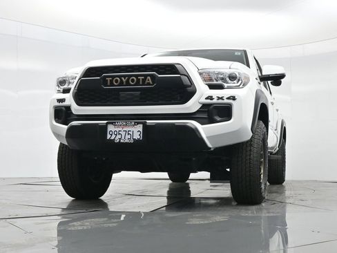 Used 2022 Toyota Tacoma SR image 40