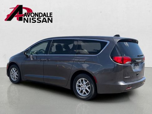 Used 2023 Chrysler Voyager LX FWD image 2
