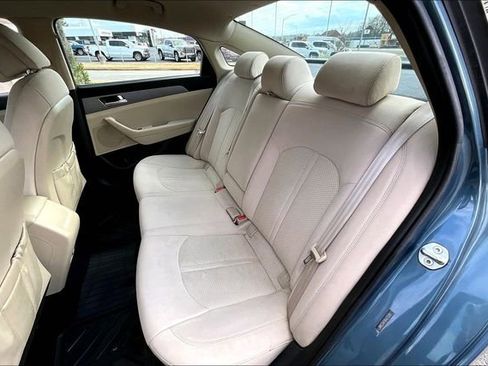 Used 2016 Hyundai Sonata SE image 17