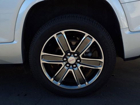 Used 2019 GMC Acadia Denali w/ Technology Package image 4