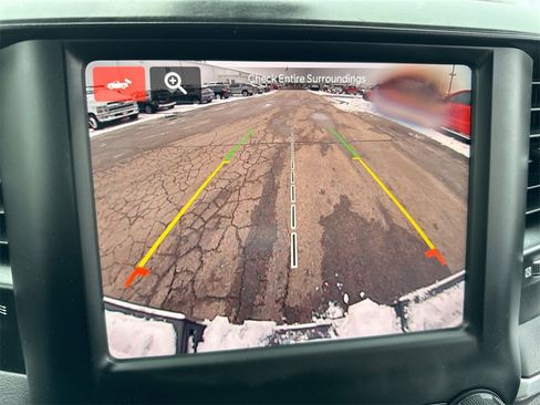 Used 2024 RAM 3500 Big Horn image 17