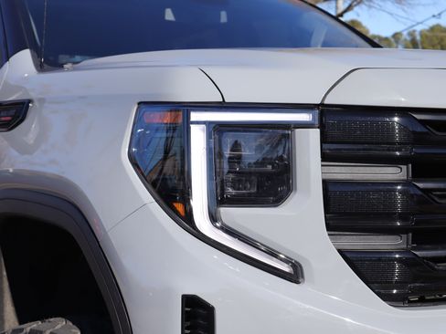 Used 2024 GMC Sierra 1500 Elevation w/ Elevation Premium Package image 33