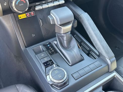 Used 2025 Toyota Tacoma SR5 image 25