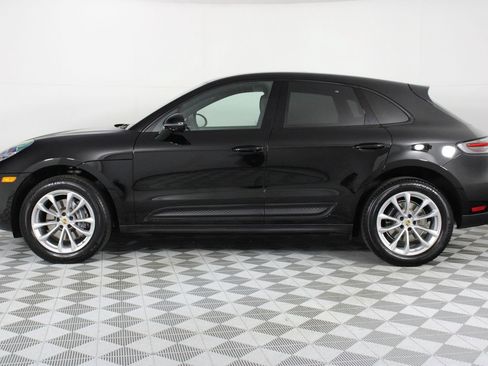 Certified 2026 Porsche Macan AWD/4WD image 2
