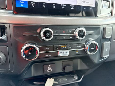 Used 2025 Ford F150 XLT w/ Equipment Group 301A Standard RWD image 16