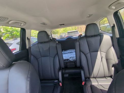 Used 2026 Subaru Ascent Premium image 19