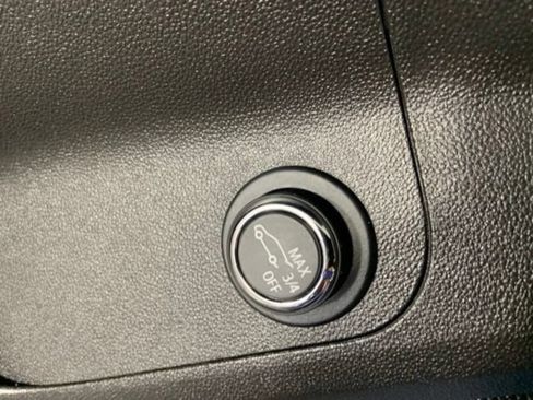 Used 2023 GMC Acadia SLT AWD/4WD image 31