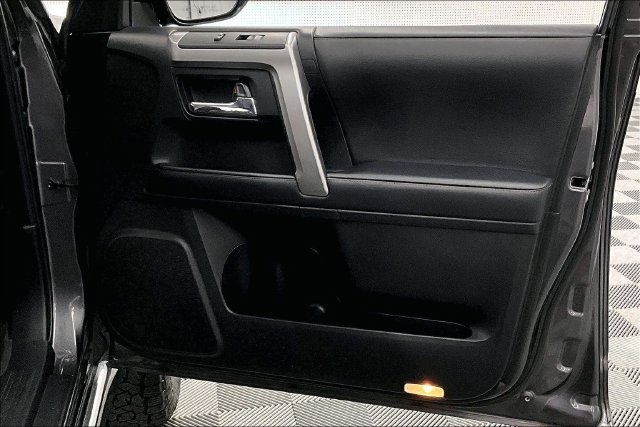 Used 2023 Toyota 4Runner Limited AWD/4WD image 20