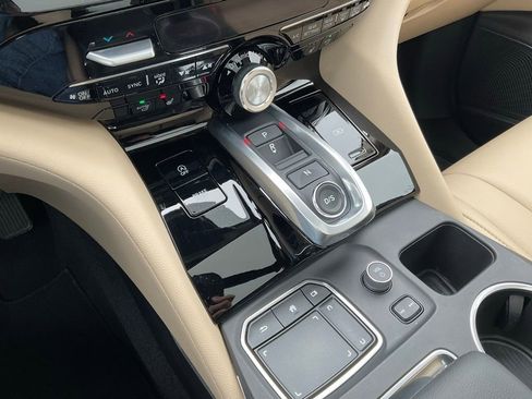 Used 2023 Acura MDX SH-AWD image 18