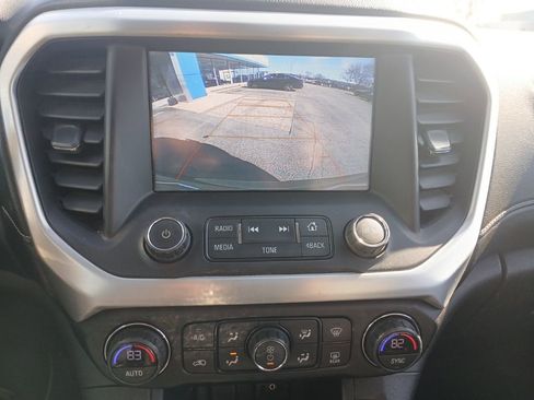 Used 2018 GMC Acadia SLT image 23