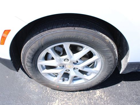 Used 2022 Chevrolet Equinox LS FWD image 10