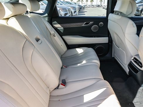 Used 2024 Genesis G80 image 20