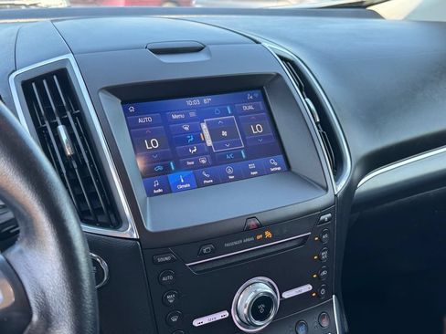 Used 2019 Ford Edge Titanium w/ Equipment Group 301A AWD/4WD image 24