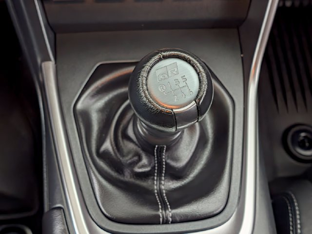 Used 2025 Toyota GR86 Premium w/ Performance Package RWD image 28