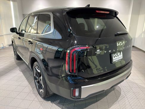 New 2025 Kia Telluride EX image 3