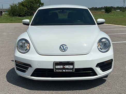 Used 2019 Volkswagen Beetle 2.0T S image 11