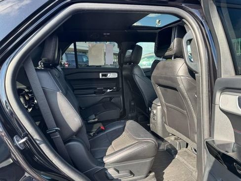 Used 2023 Ford Explorer ST w/ Equipment Group 401A AWD/4WD image 10