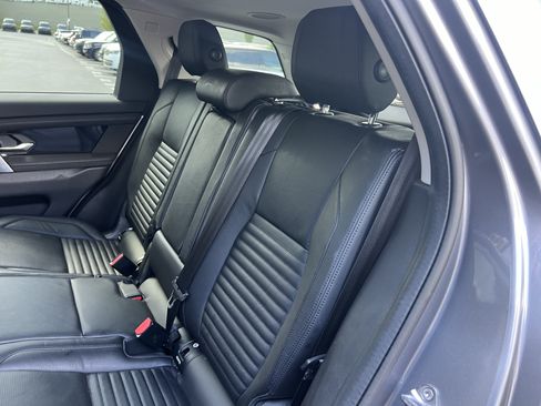 Used 2021 Land Rover Discovery Sport SE AWD/4WD image 34
