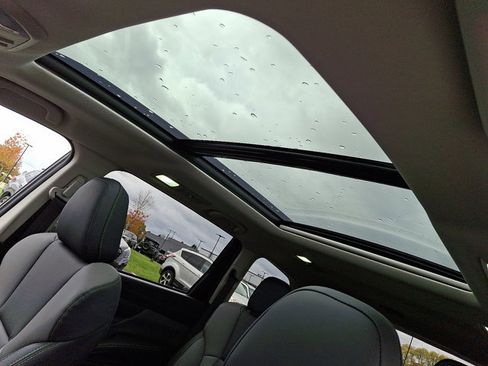 Certified 2024 Subaru Ascent Onyx Edition image 16